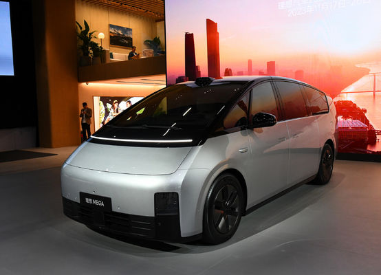 Fábrica de automóveis competitivos 2WD Lixiang Mega Veículo Elétrico MPV Auto Pure New Energy EV Car