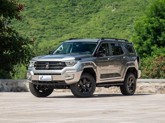 Automóvel de combustível a gasolina com bateria de lítio ternária